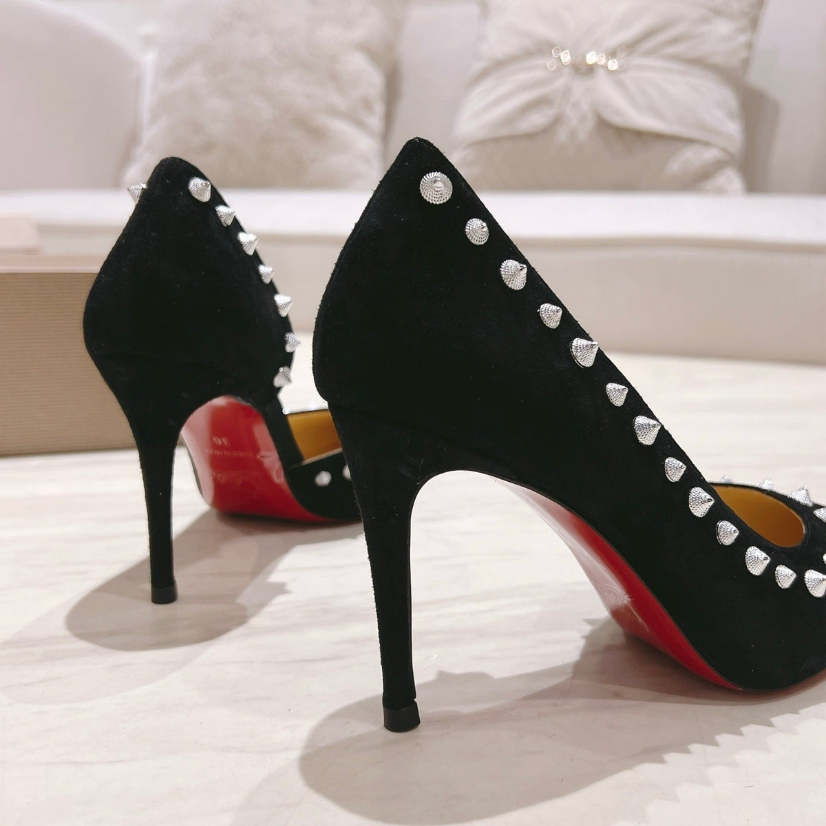 Mila's Edit - High-Quality Designer Products for You - AFFORDABLE LUXURY HEELS - 8211