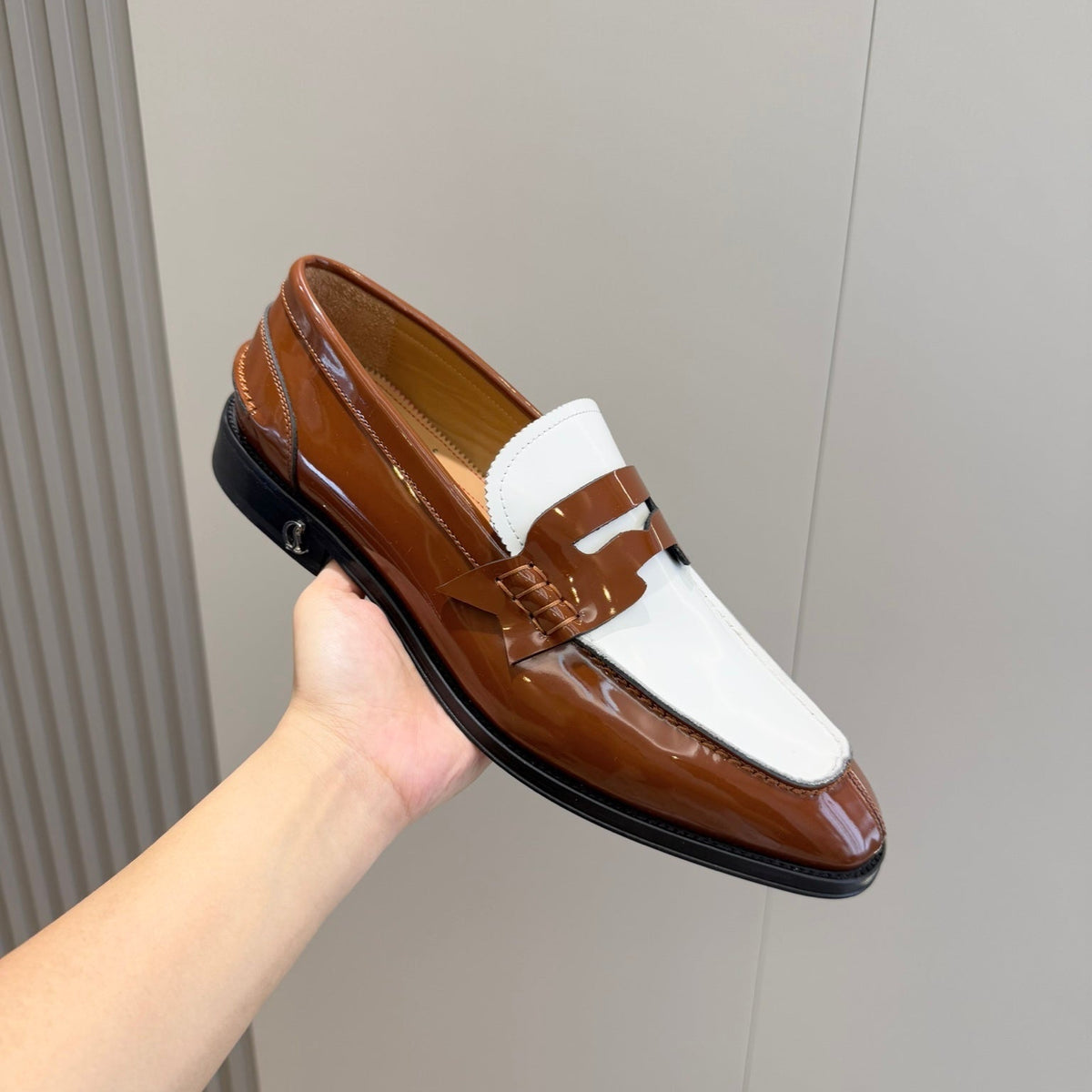 Mila's Edit - High-Quality Designer Products for You - AFFORDABLE LUXURY HEELS - 8275