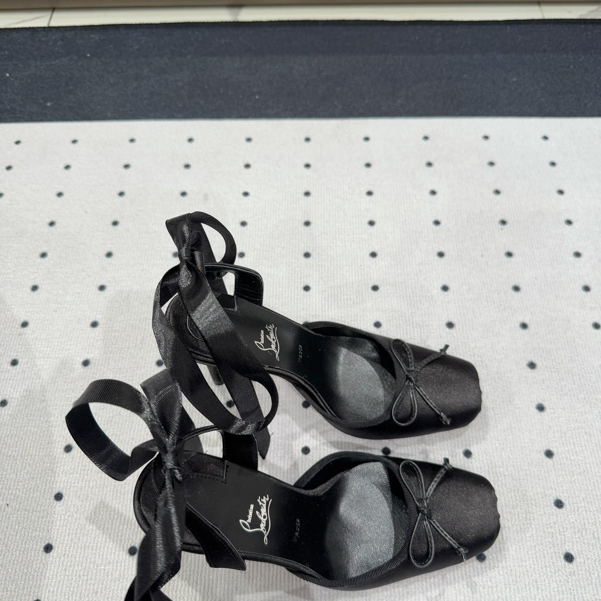 Mila's Edit - High-Quality Designer Products for You - AFFORDABLE LUXURY HEELS - 8215
