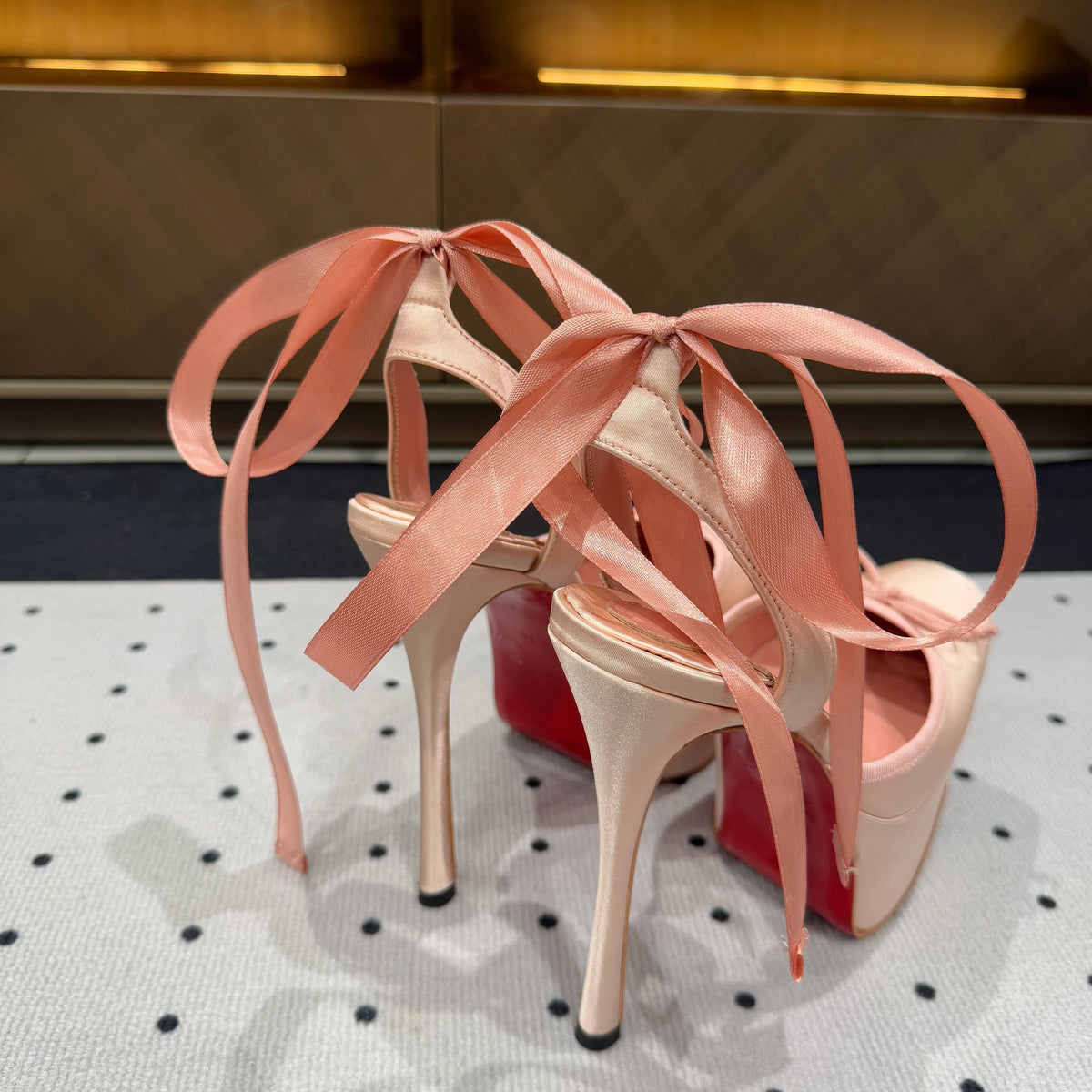 Mila's Edit - High-Quality Designer Products for You - AFFORDABLE LUXURY HEELS - 8219