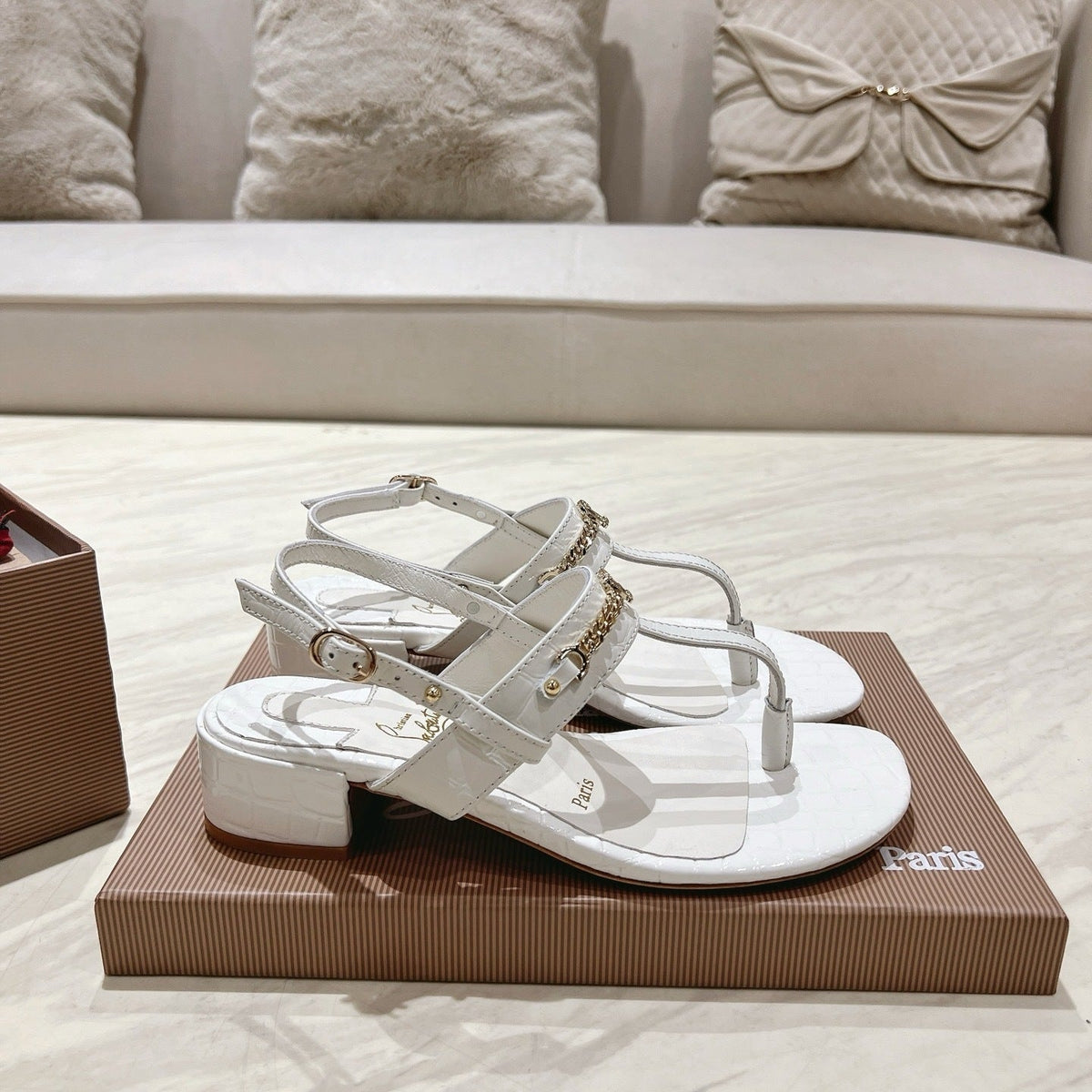 Mila's Edit - Best High-End Brands in One Place - AFFORDABLE LUXURY HEELS - 8237