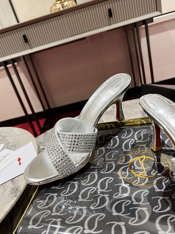 Mila's Edit - High-Quality Designer Products for You - AFFORDABLE LUXURY HEELS - 8079