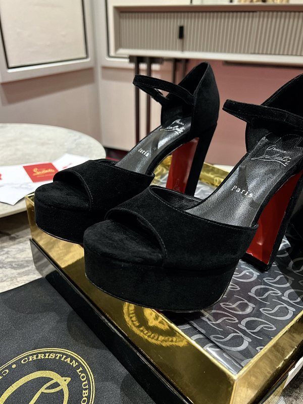 Mila's Edit - High-Quality Designer Products for You - AFFORDABLE LUXURY HEELS - 8239