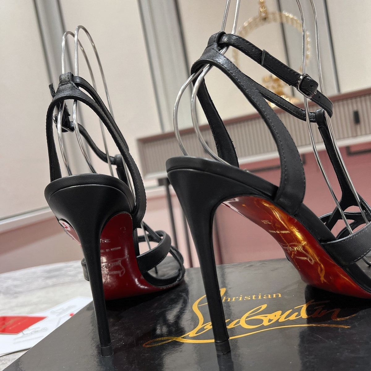 Mila's Edit - High-Quality Designer Products for You - AFFORDABLE LUXURY HEELS - 8075