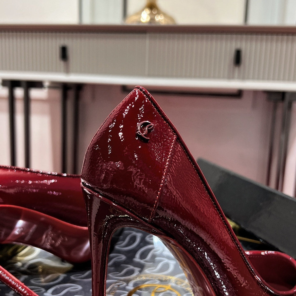 Mila's Edit - High-Quality Designer Products for You - AFFORDABLE LUXURY HEELS - 8191