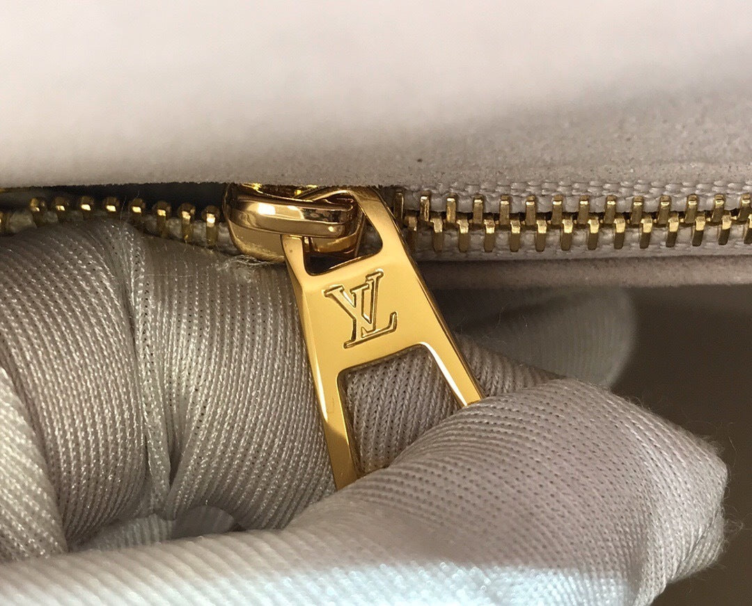 Mila's Edit - High-Quality Designer Products for You - AFFORDABLE LUXURY BAGS - 4295