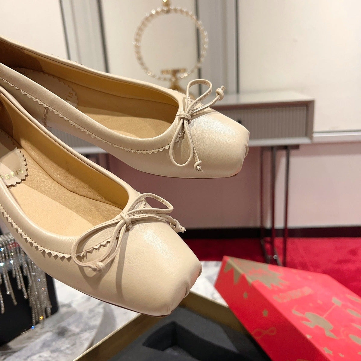 Mila's Edit - High-Quality Designer Products for You - AFFORDABLE LUXURY HEELS - 8231