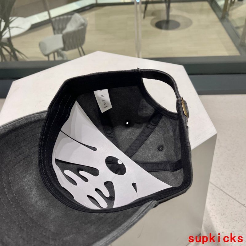 Louis Vuitton Luxury Cap