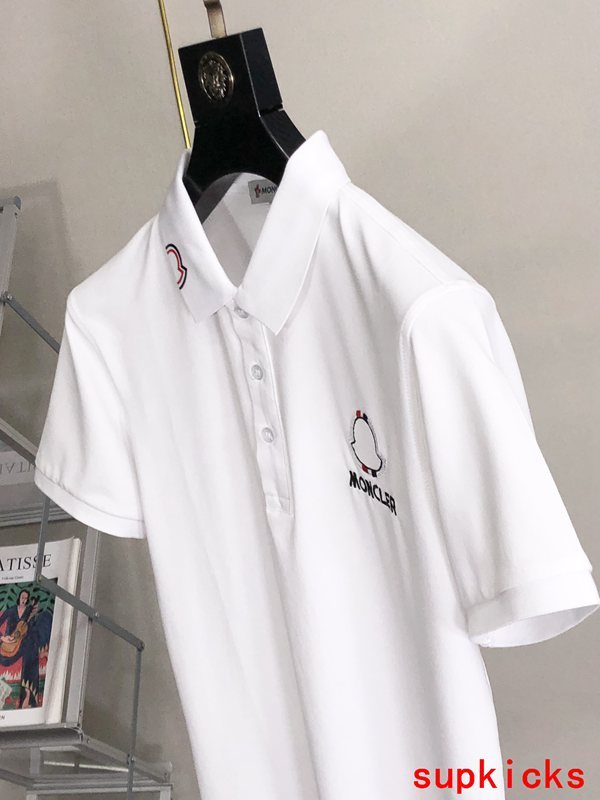 Moncler Luxury Cloth