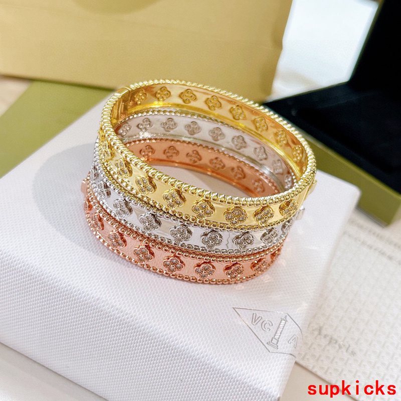 Van Cleef & Arples Jewelry