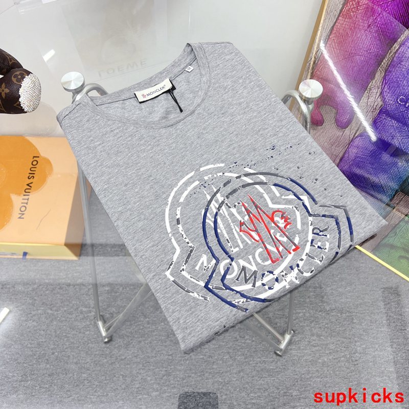 Moncler Luxury Cloth