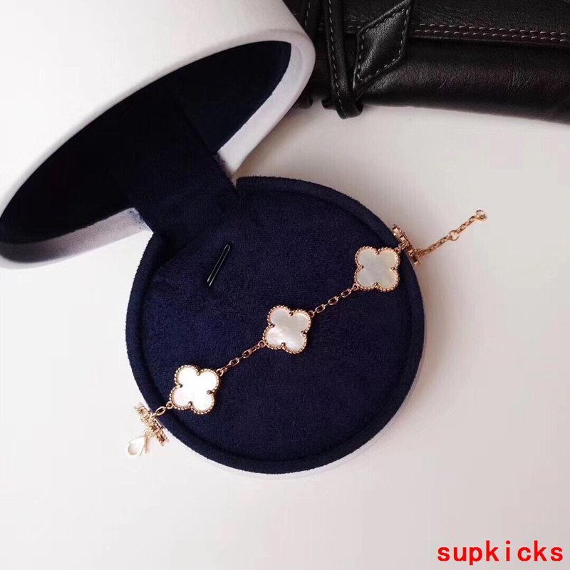 Van Cleef & Arples Jewelry