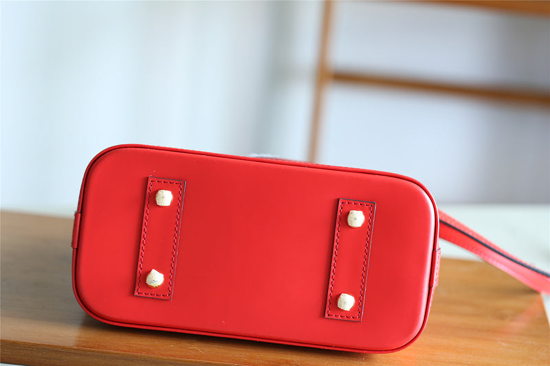 I W Fashion Lu-Vi bags - 8258
