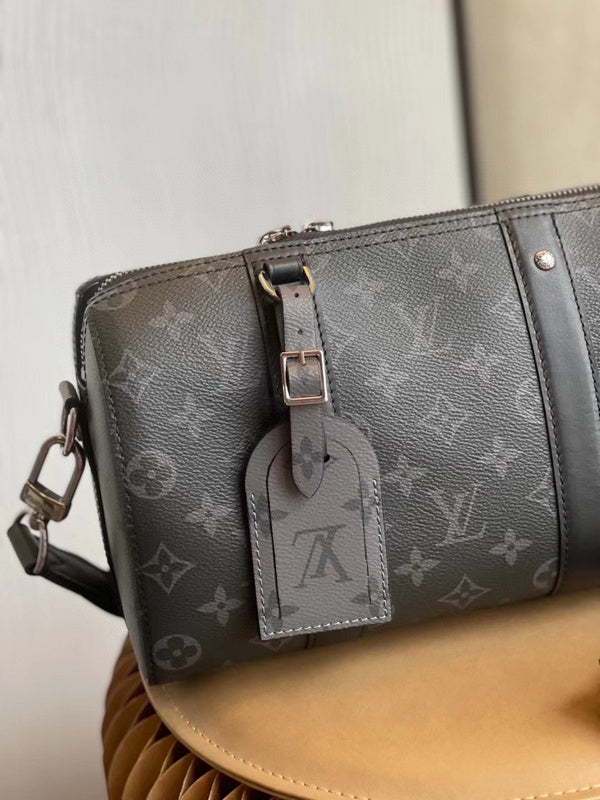 I W Fashion Lu-Vi bags - 17066