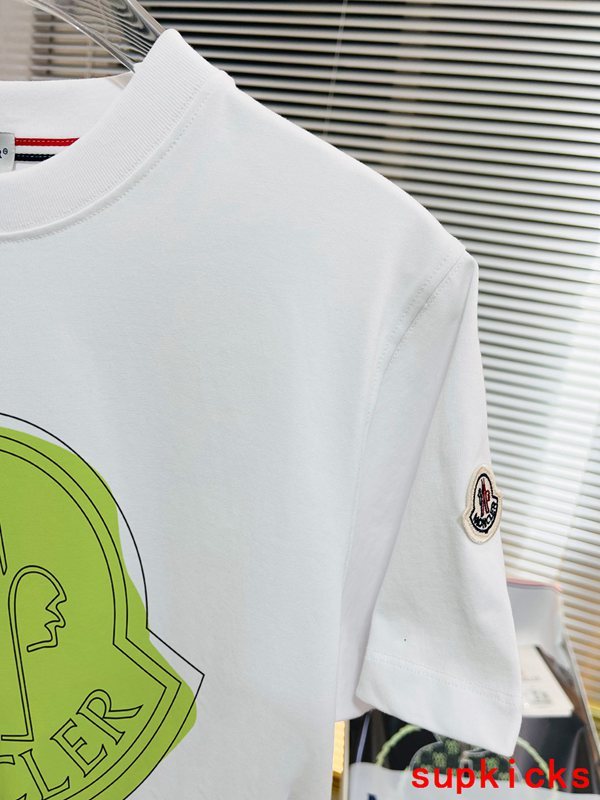 Moncler Luxury Cloth
