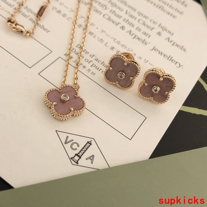 Van Cleef & Arples Jewelry