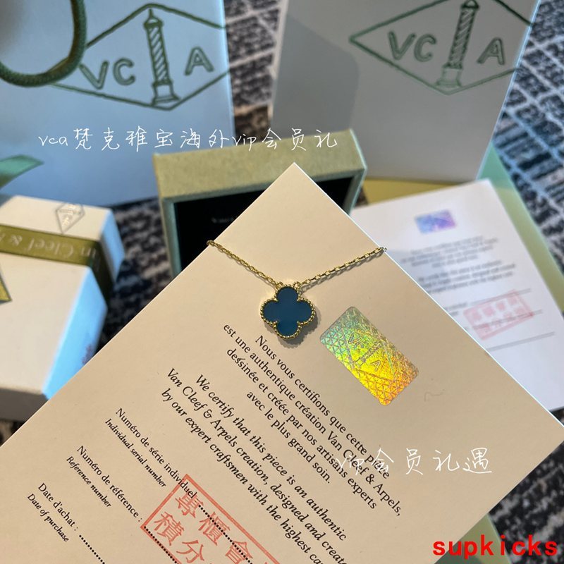 Van Cleef & Arples Jewelry