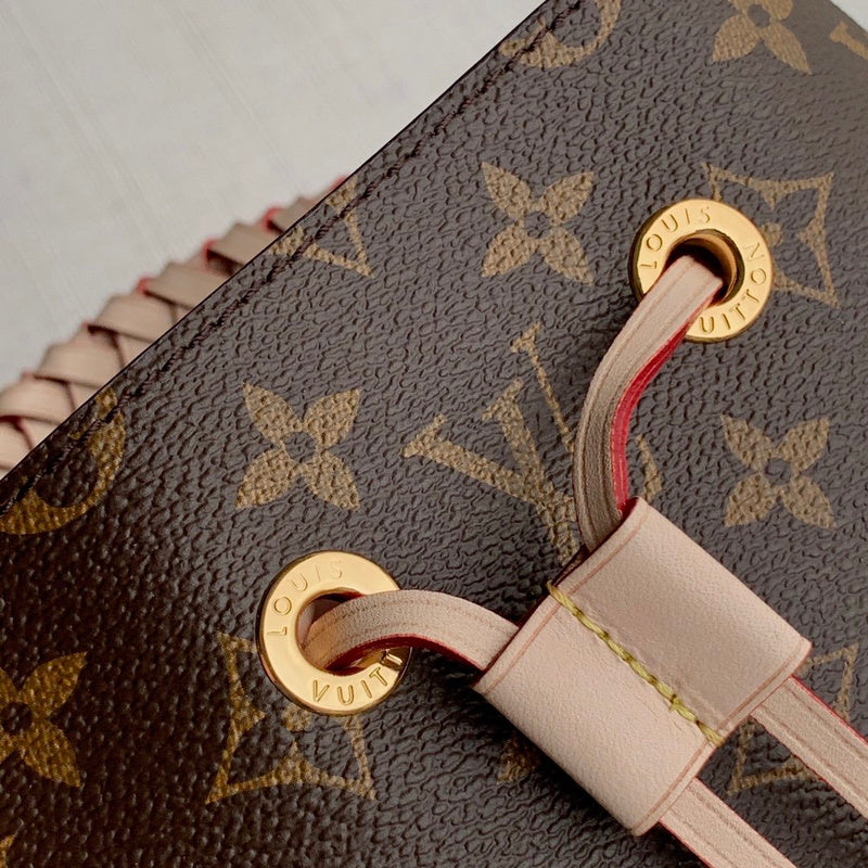 I W Fashion Lu-Vi bags - 17751