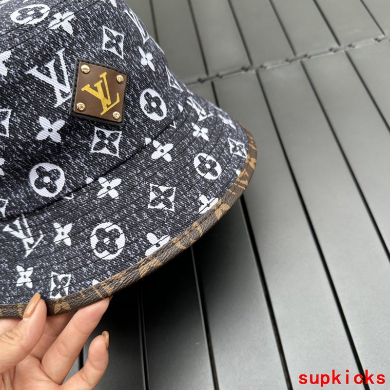 Louis Vuitton Luxury Cap