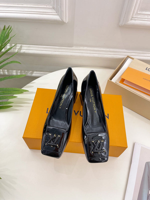 Louis Vuittion Luxury Shoes