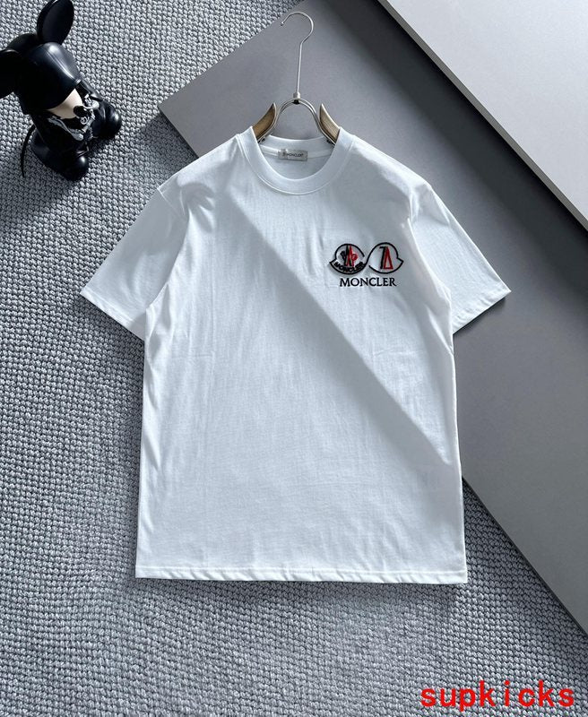 Moncler Luxury Cloth