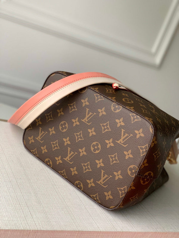 I W Fashion Lu-Vi bags - 17751