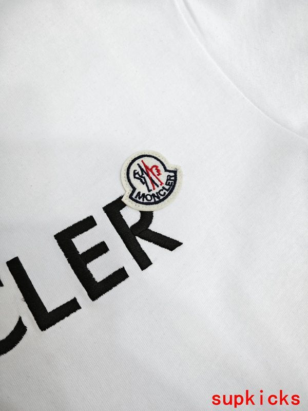 Moncler Luxury Cloth