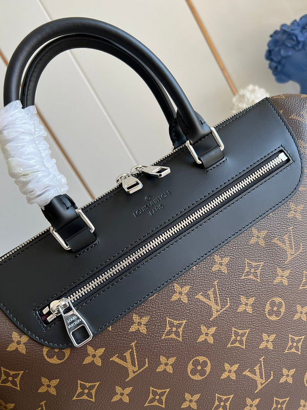 I W Fashion Lu-Vi bags - 17317