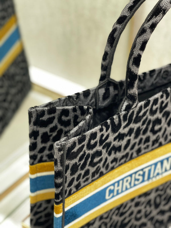 ENT - DOR Bags - 745
