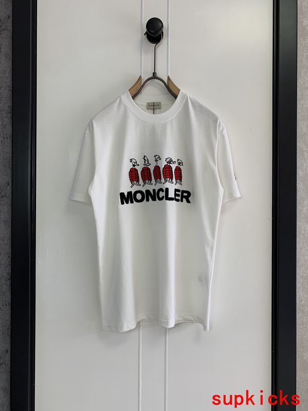 Moncler Luxury Cloth
