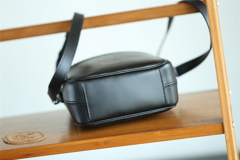 I W Fashion Lu-Vi bags - 10385