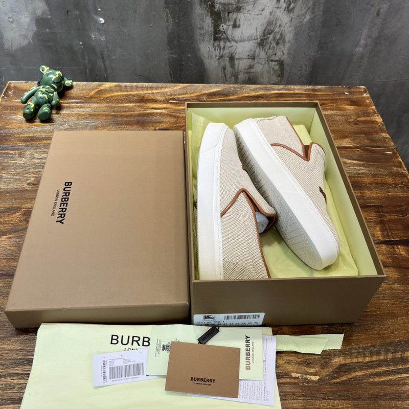 Burberry Luxury Shoes