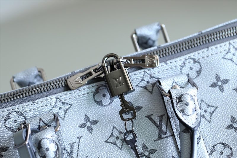 I W Fashion Lu-Vi bags - 9465
