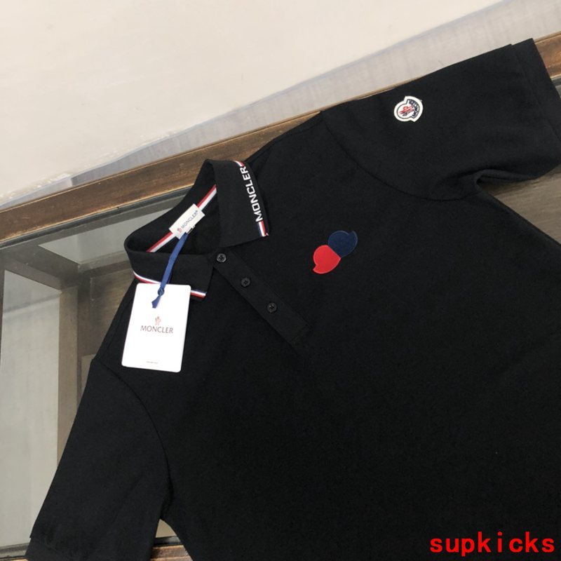 Moncler Luxury Cloth