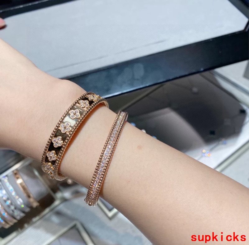 Van Cleef & Arples Jewelry