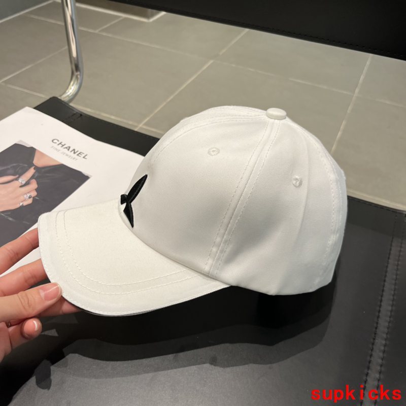 Louis Vuitton Luxury Cap