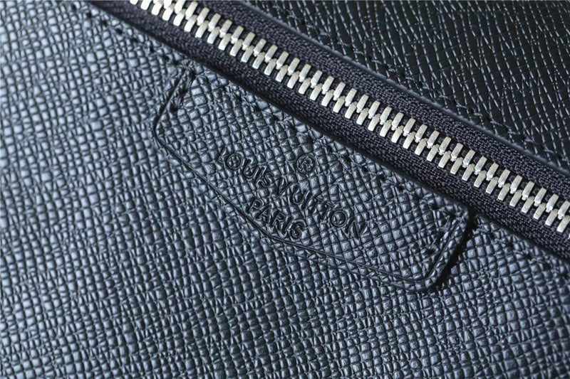 I W Fashion Lu-Vi bags - 10194