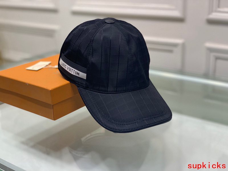 Louis Vuitton Luxury Cap