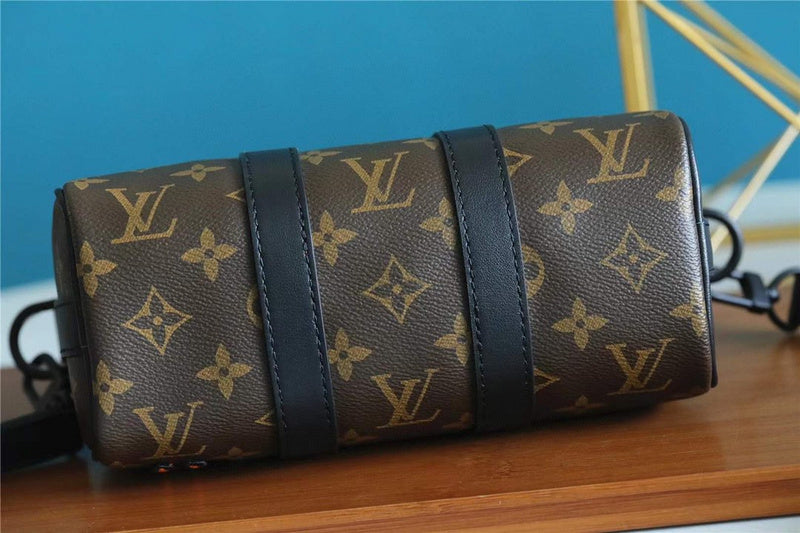 I W Fashion Lu-Vi bags - 11279