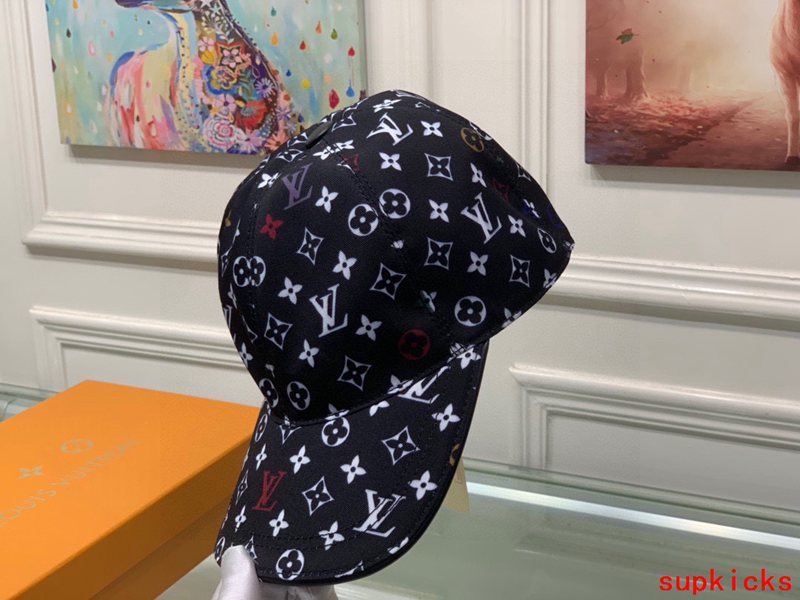Louis Vuitton Luxury Cap