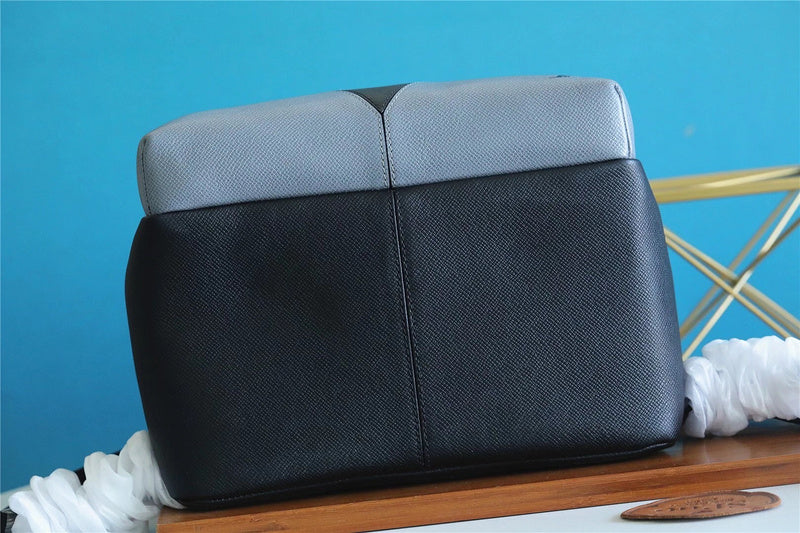 I W Fashion Lu-Vi bags - 9580