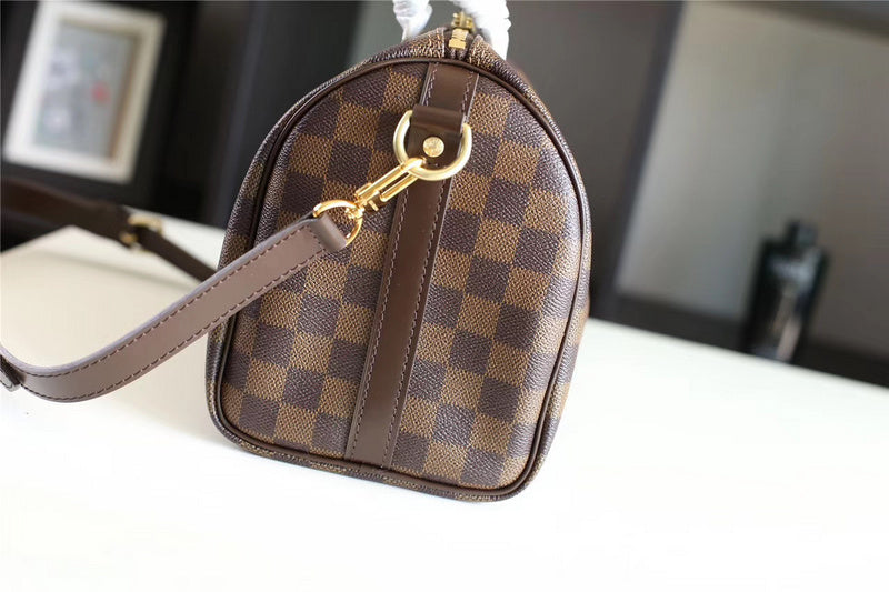 I W Fashion Lu-Vi bags - 8149