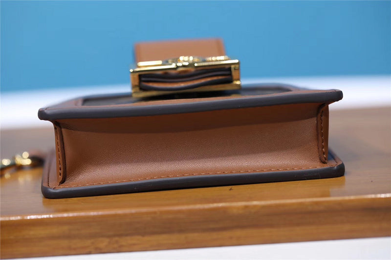 I W Fashion Lu-Vi bags - 9197