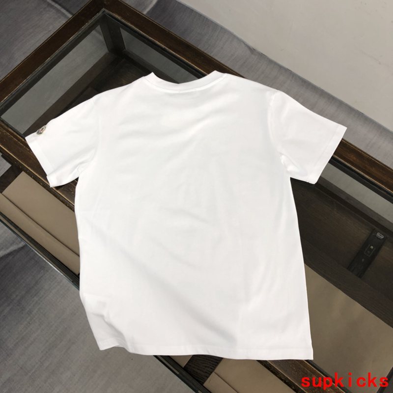 Moncler Luxury Cloth