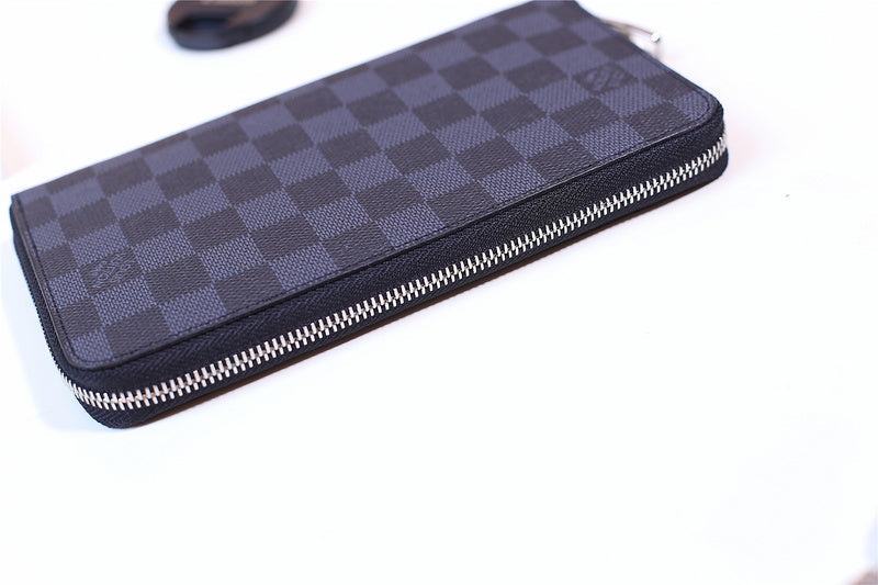 I W Fashion Lu-Vi bags - 10877