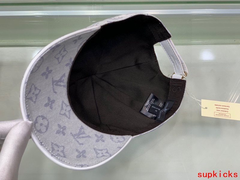 Louis Vuitton Luxury Cap