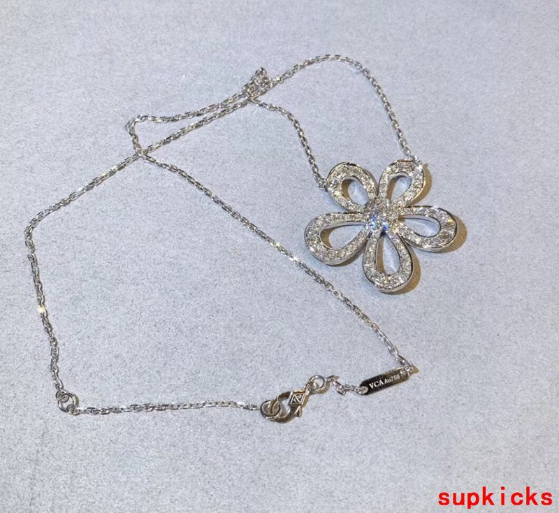 Van Cleef & Arples Jewelry