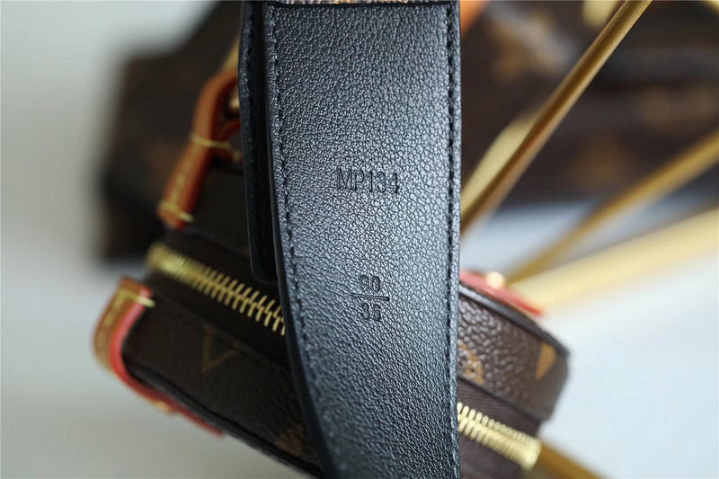 I W Fashion Lu-Vi bags - 9200