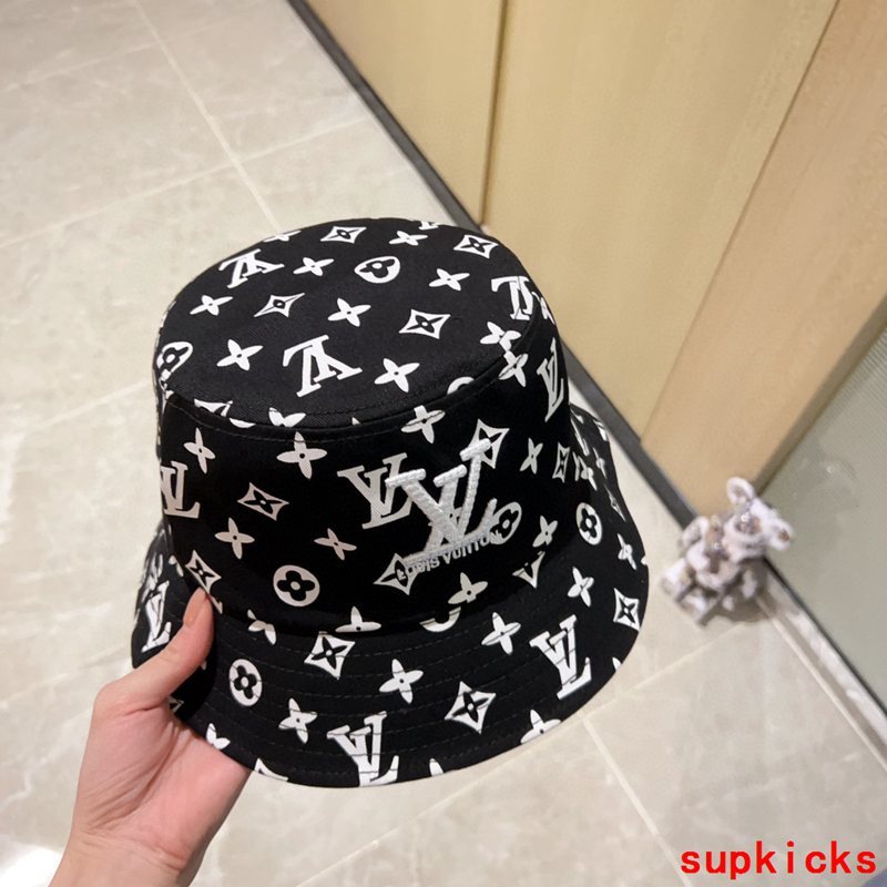 Louis Vuitton Luxury Cap