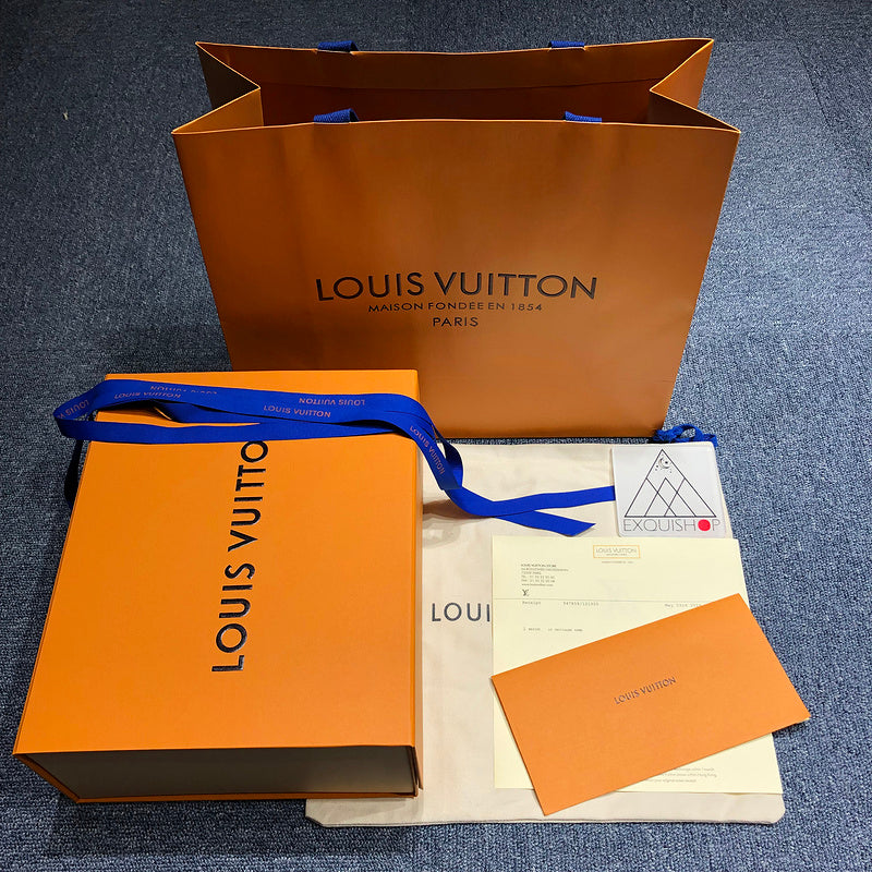 I W Fashion Lu-Vi bags - 8200
